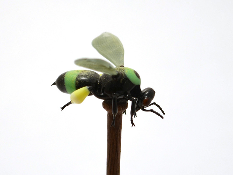 Green Bumblebee, glass bumblebee by Wesley Fleming