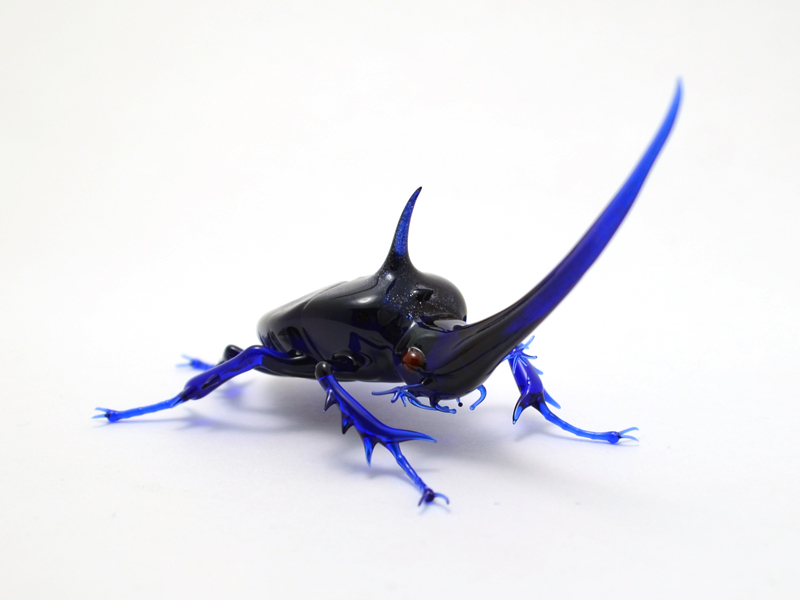 Cobalt Bling Rhino, glass beetle by Wesley Fleming