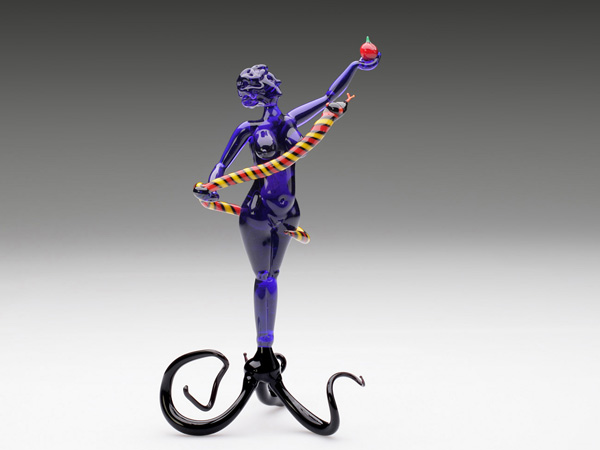 Loss of Innocence, glass sculpture by Wesley Fleming