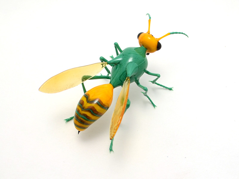 Green &amp; Gold Hornet, glass bug by Wesley Fleming