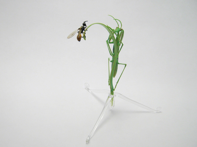 Mantis Stalking a Wasp, glass mantis by Wesley Fleming