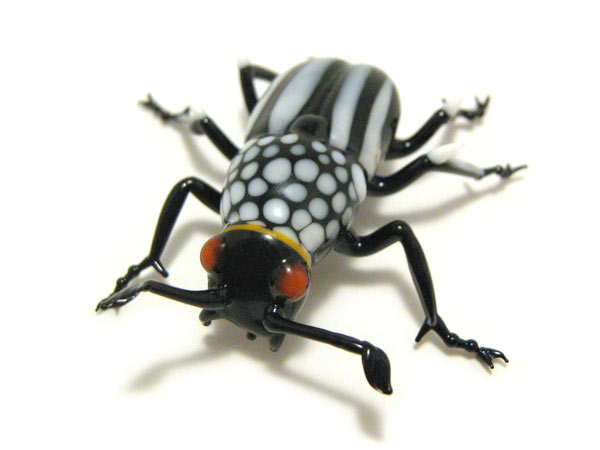 Thorny Dung-Muncher, glass insect by Wesley Fleming