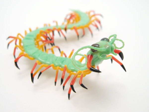Citrus Stalker Centipede, glass centipede by Wesley Fleming